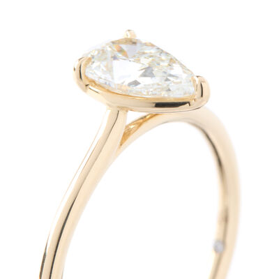 Bella Ponte “Whisper” Pear Shape Diamond Engagement Ring, 14K Yellow Gold Size 6.5